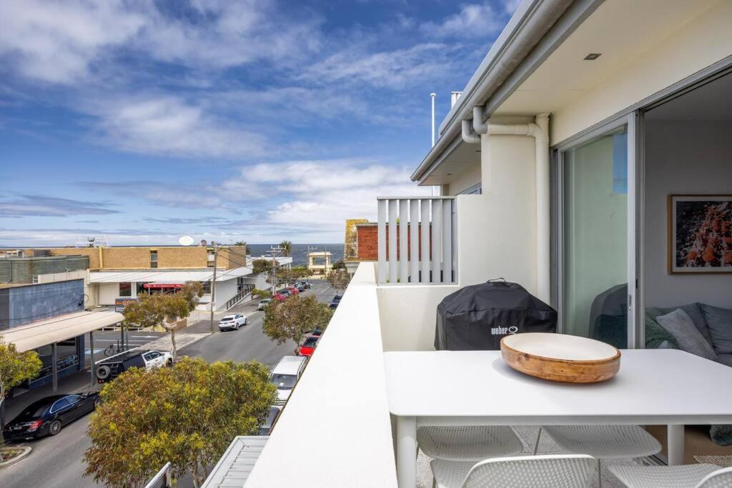 Sandy@Village - Newly Renovated + Bay Views Sandringham Exterior photo